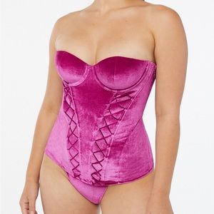 XL Savage x Fenty corset and cheeky panty.